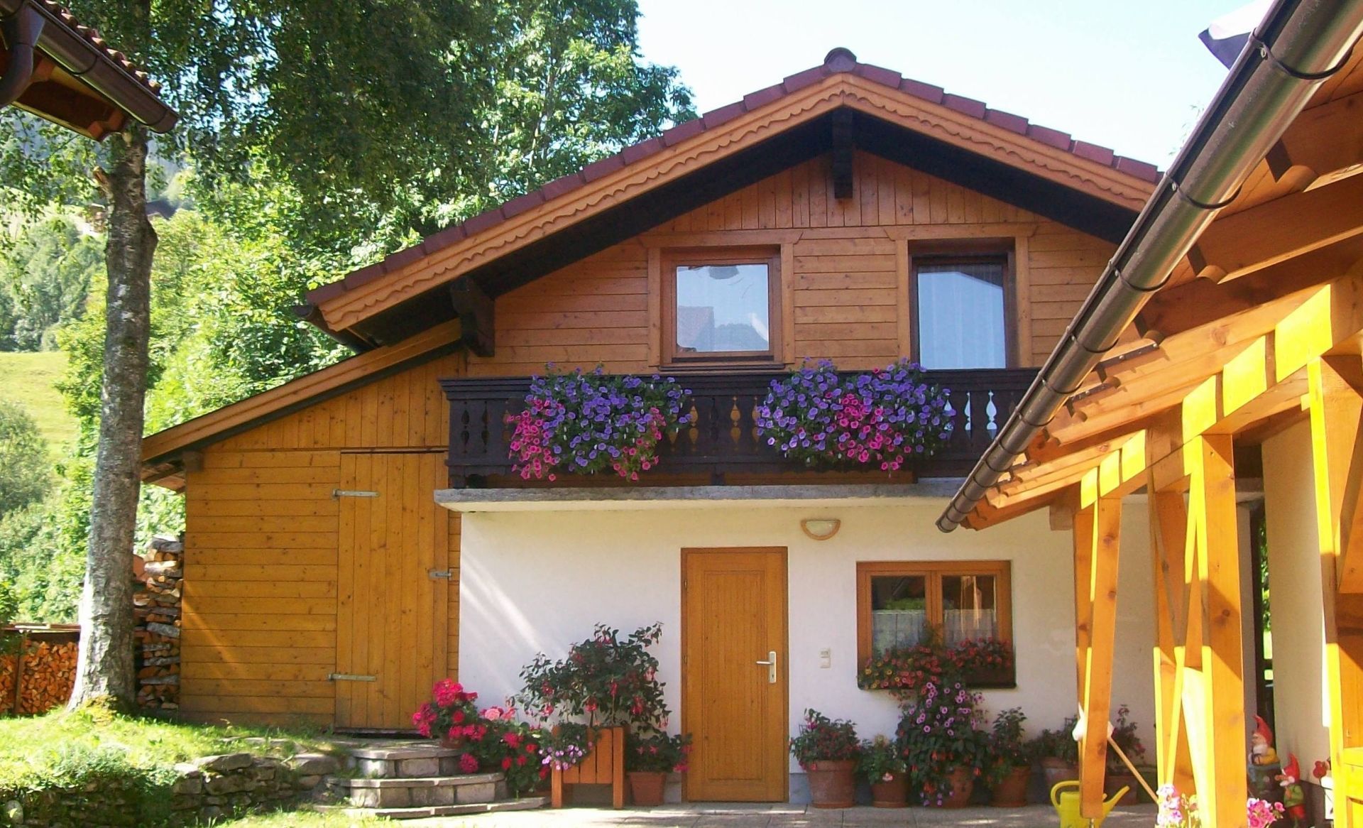 Ferienhaus Pürstl Außenansicht Sommer